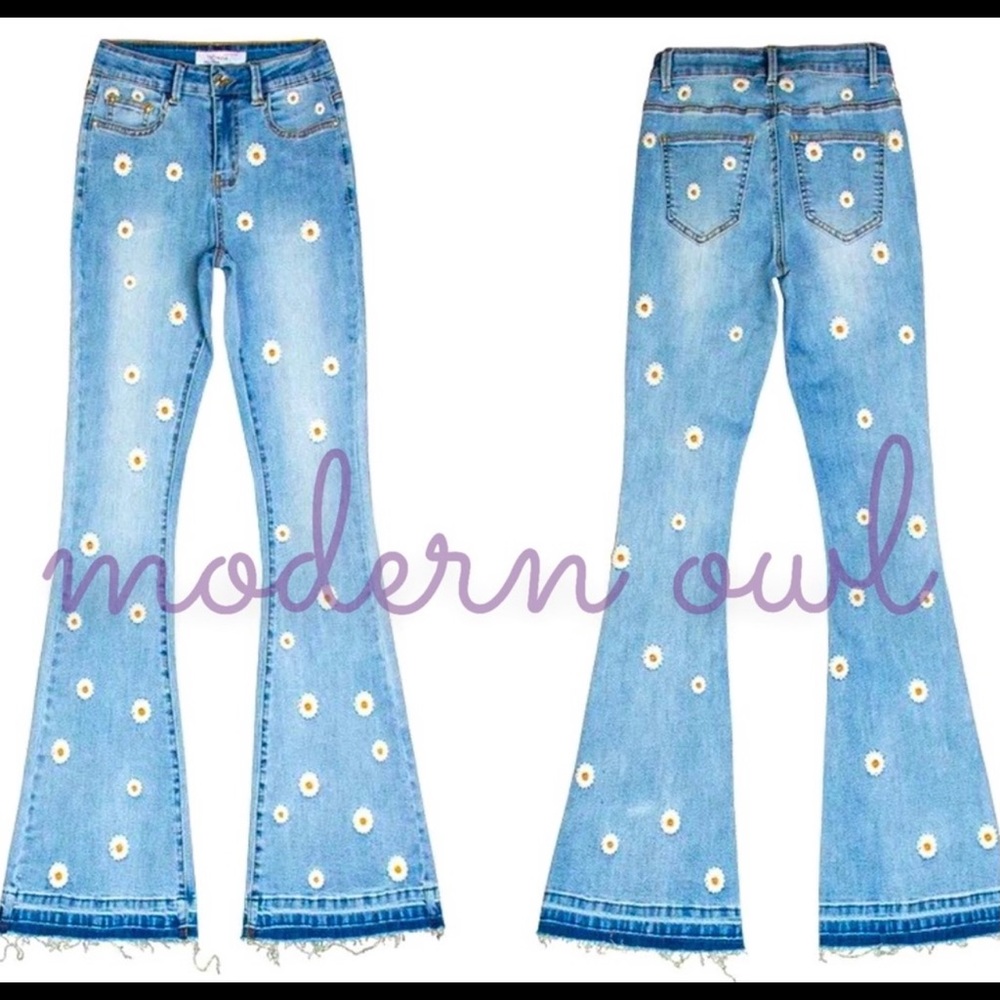 New! Restock Daisy Embroidered Designer Stretchy Bell Bottom Denim Jeans Hippie - Picture 5 of 11
